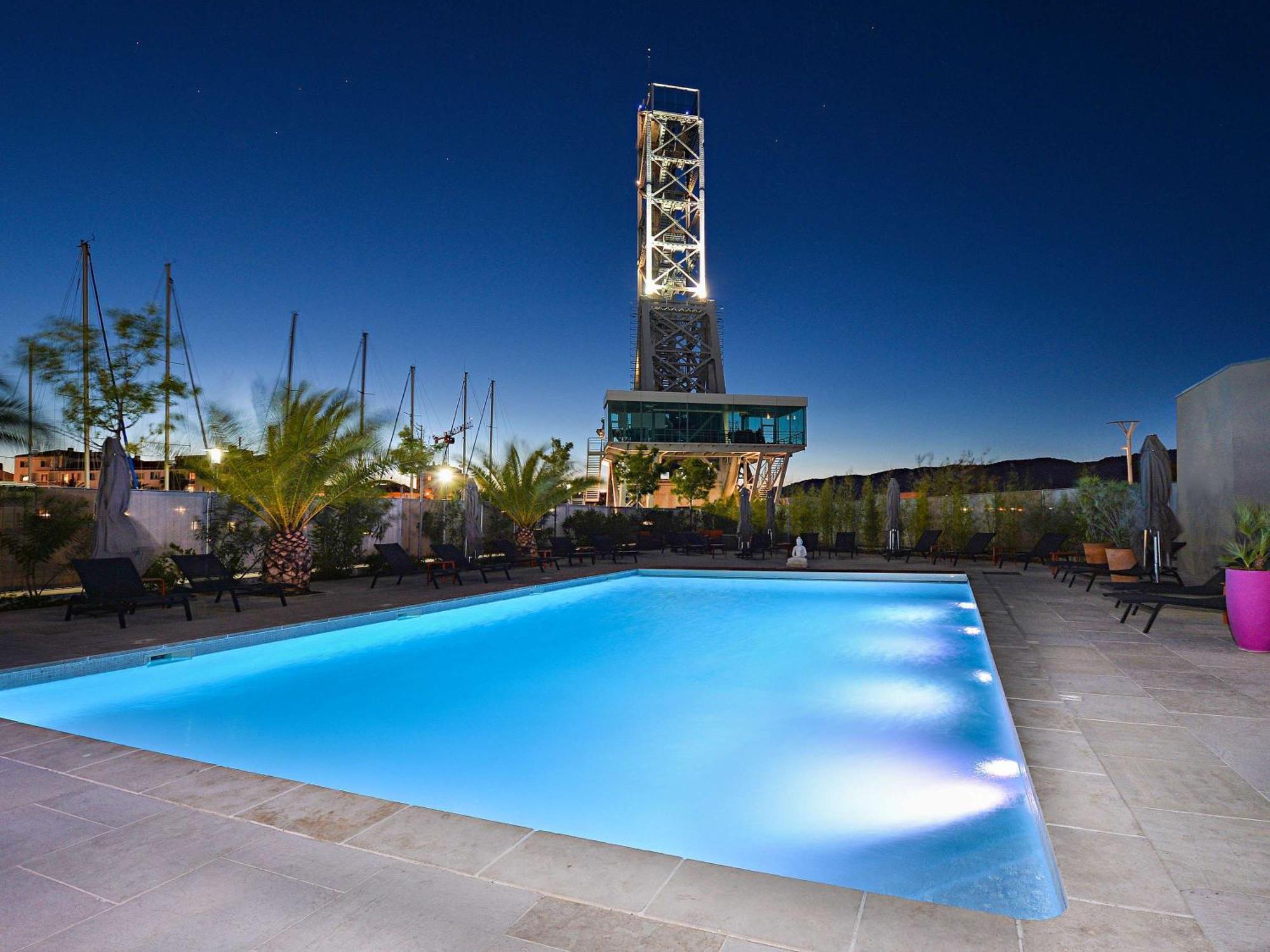 Mercure Toulon 4*
