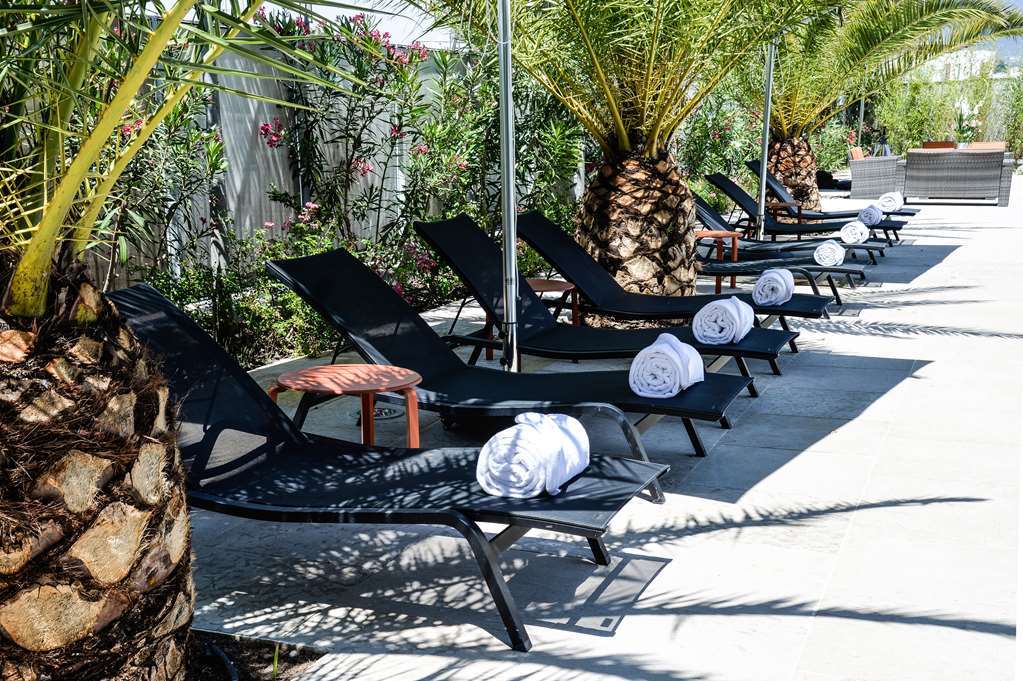 Mercure Toulon 4*